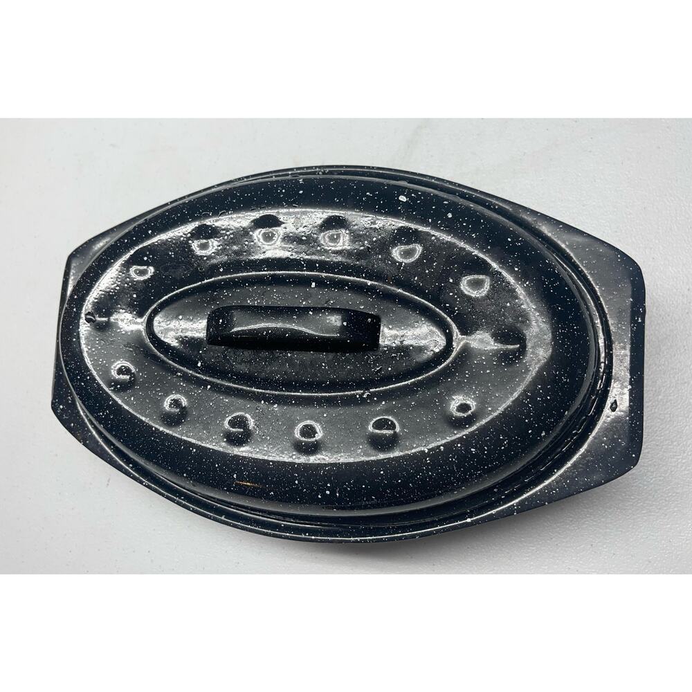 Original Vintage Farmhouse Enamelware Black Speckled Robin Roaster w/ Lid r1